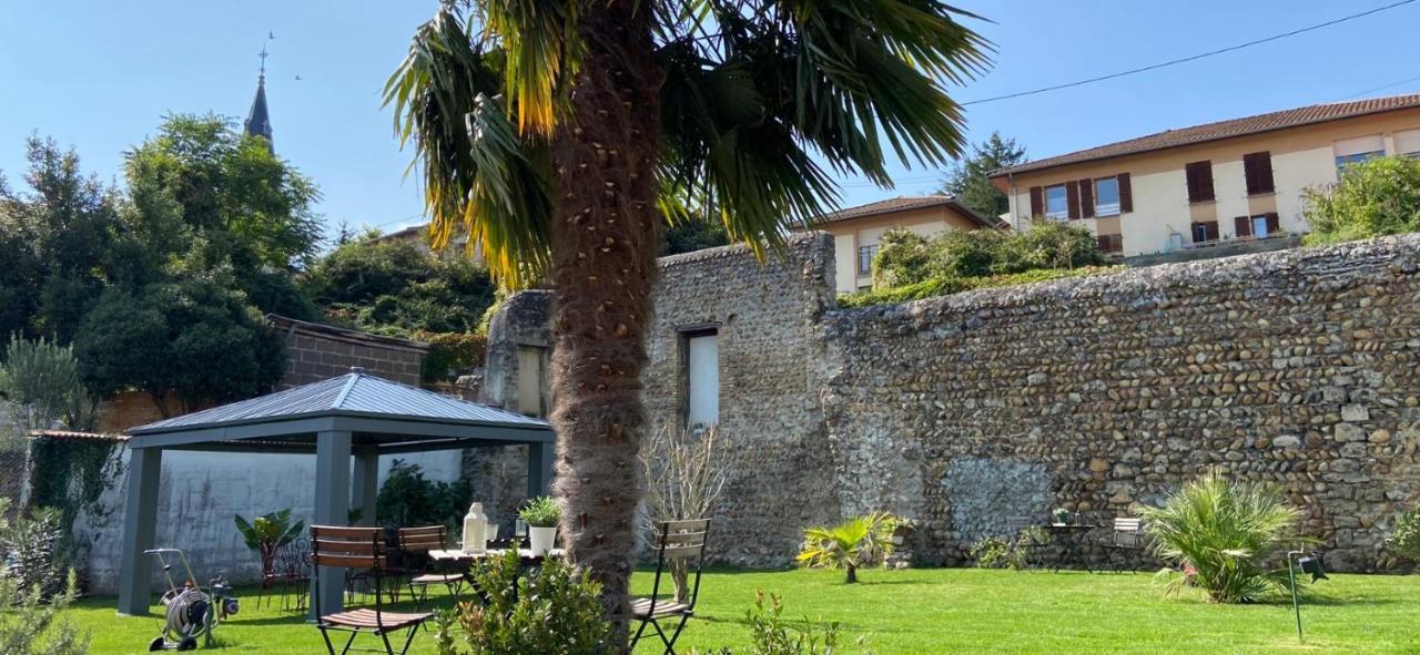 Le Charles IX Lägenhet Roussillon  Exteriör bild